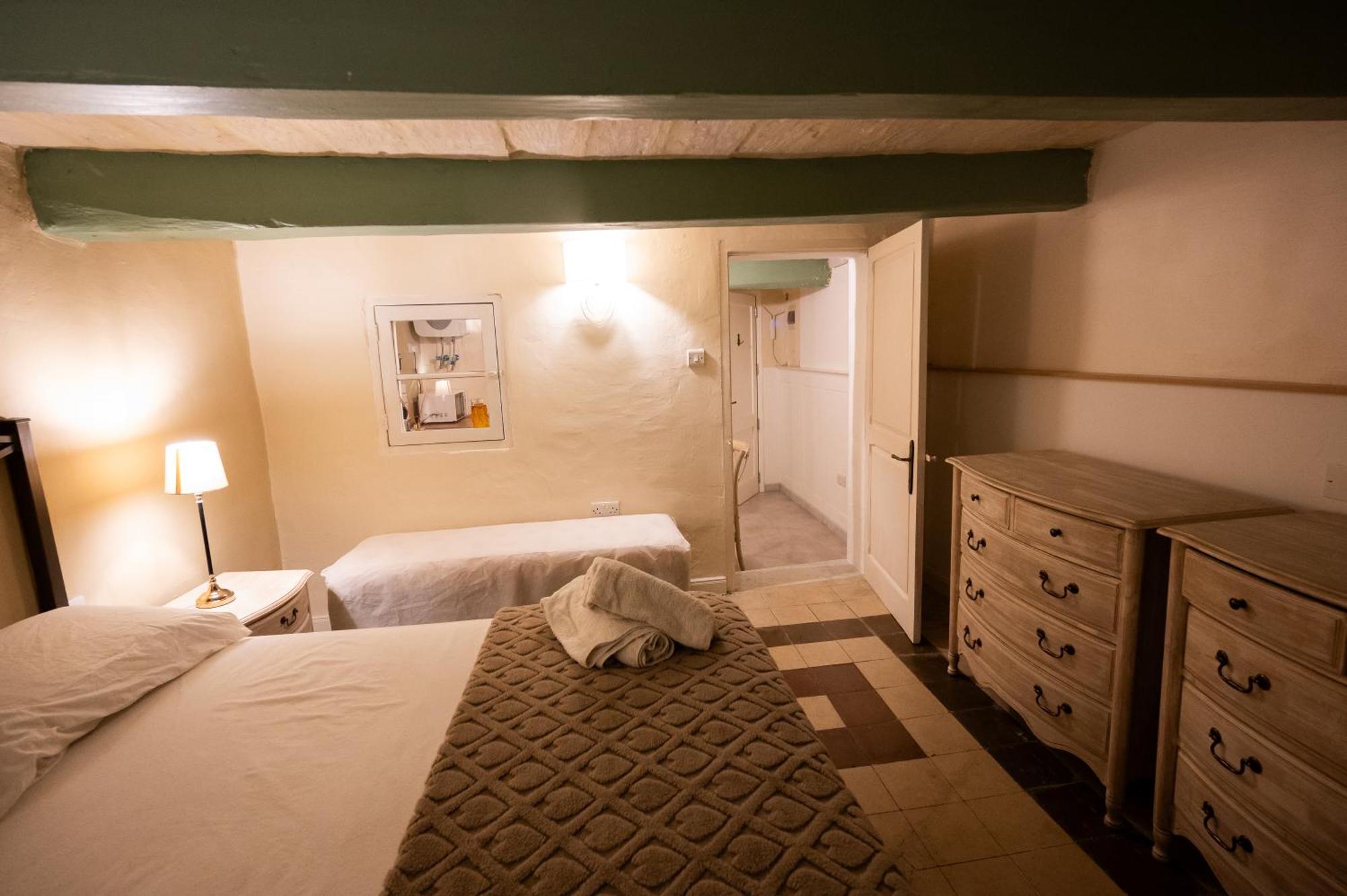 Arcanum Apartment 1 Very Close To Seafront Bus Station And Ferry To Valletta Senglea Eksteriør billede